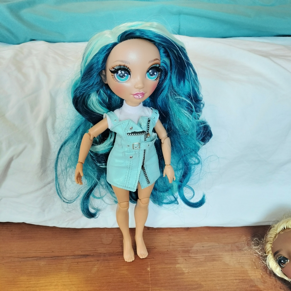Rainbow High Skyler Bradshaw Doll Blue Hair